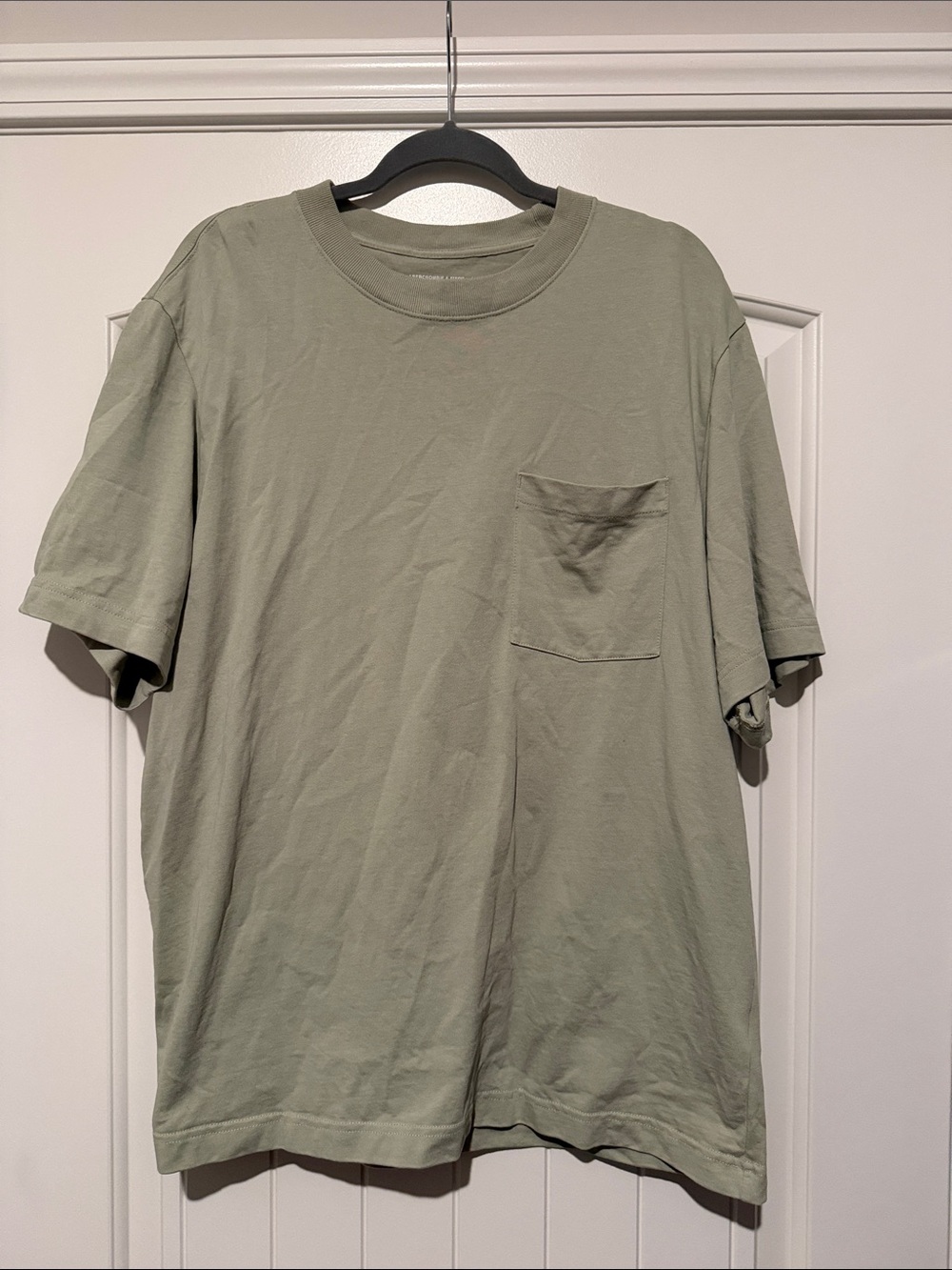 Abercrombie & Fitch Short-Sleeve Pocket Tee in Light Sage